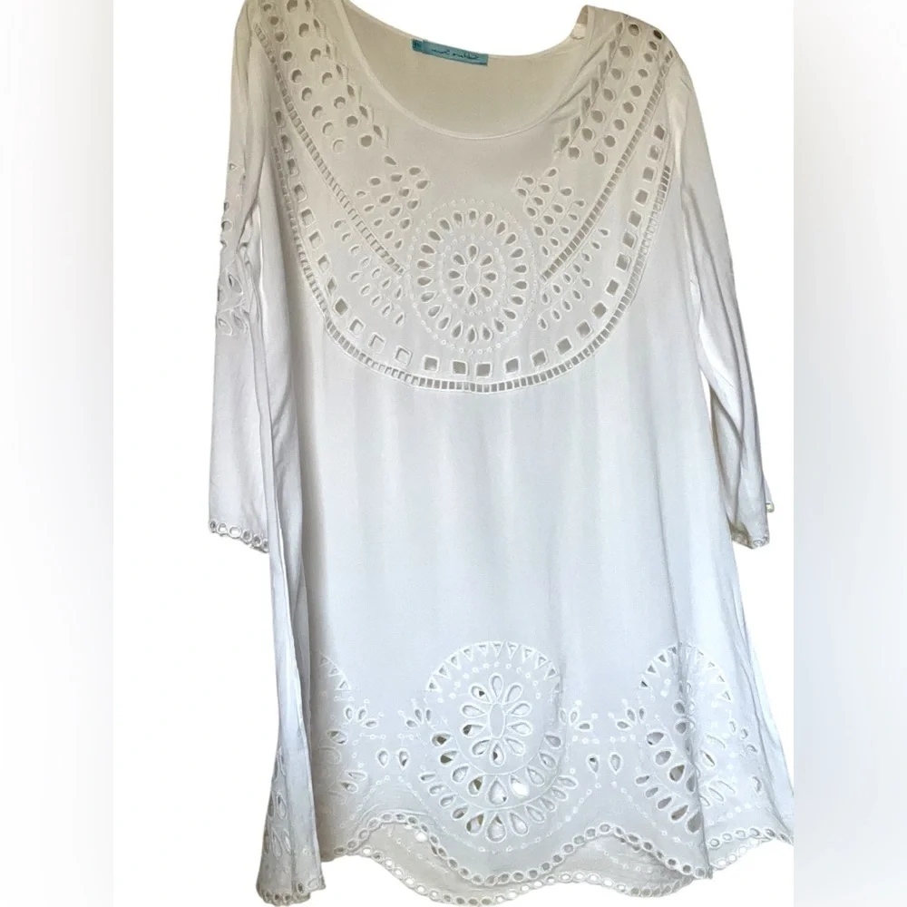 EUC Women’s Solitare Swim White Cover Up in Size Large. - Picture 4 of 8